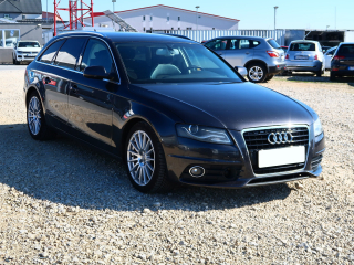 Audi A4, 2011