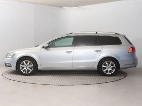 Volkswagen Passat - 2012