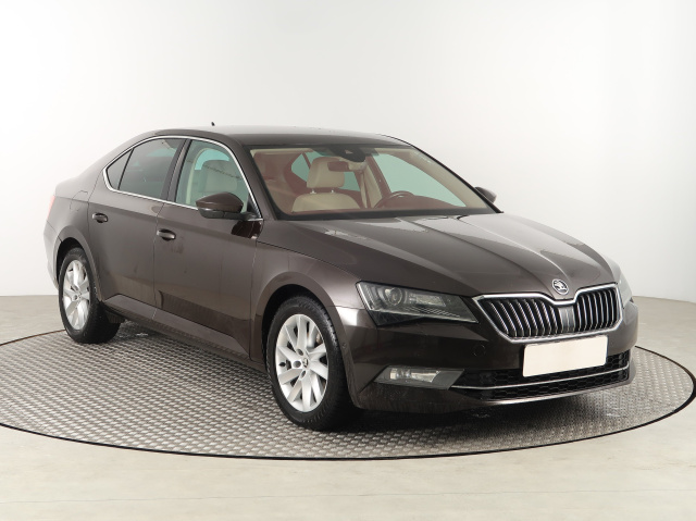 Škoda Superb 2017
