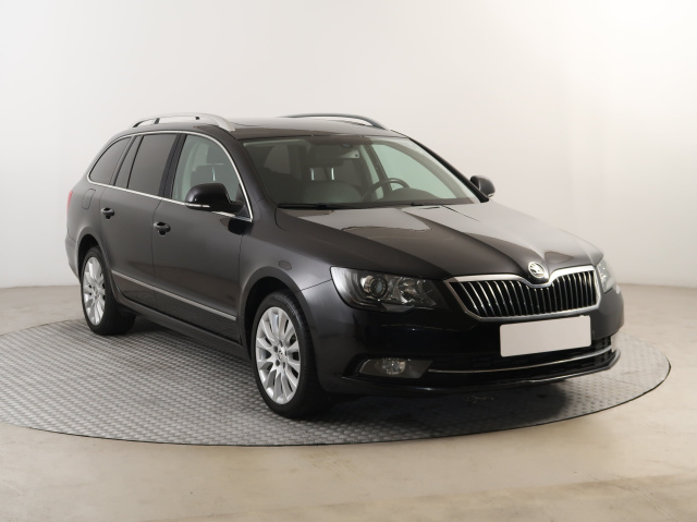 Škoda Superb 2013