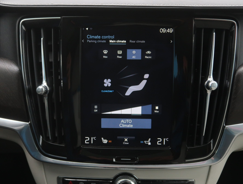 Volvo V90 Cross Country