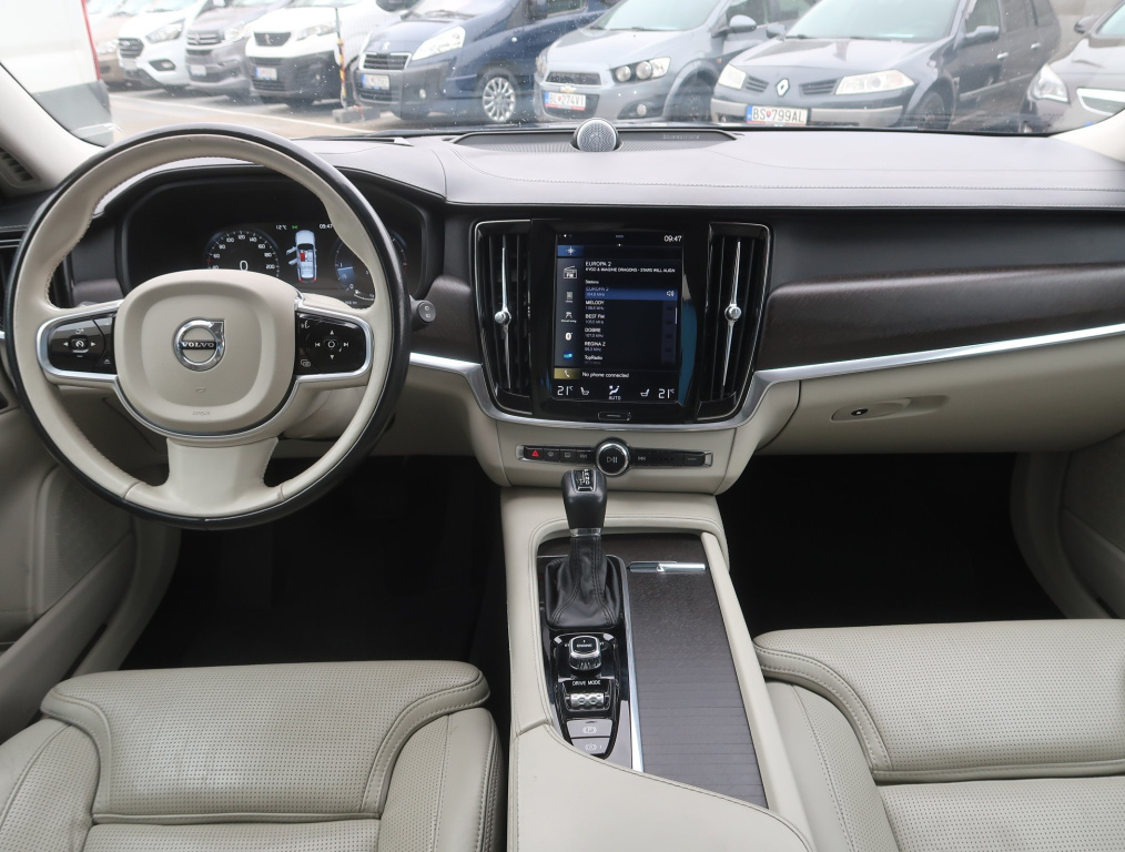 Volvo V90 Cross Country