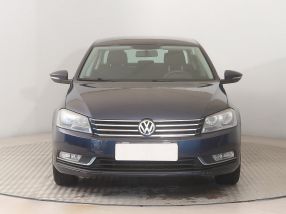 Volkswagen Passat - 2014