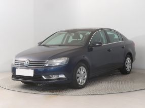 Volkswagen Passat - 2014