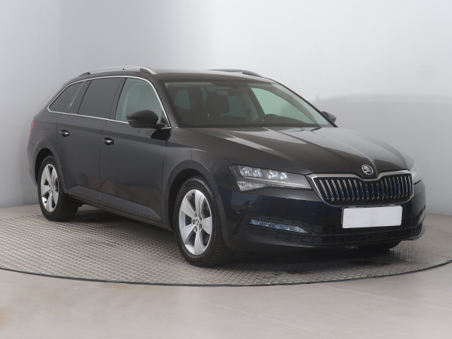 Škoda Superb 2021