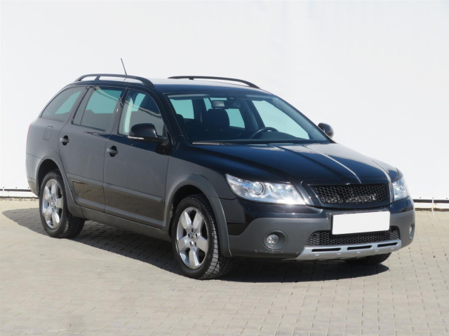 Škoda Octavia Scout 2011