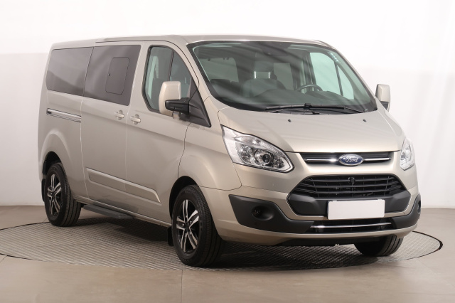 Ford Tourneo Custom 2017