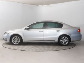 Volkswagen Passat - 2012