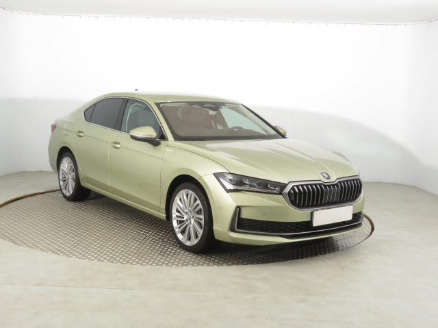 Škoda Superb 2024
