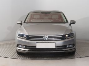 Volkswagen Passat - 2016