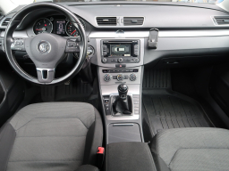 Volkswagen Passat 2013