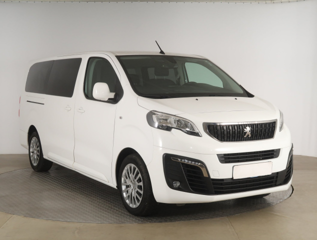 Peugeot Traveller 2021