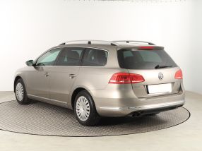 Volkswagen Passat - 2012