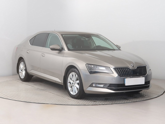 Škoda Superb 2017