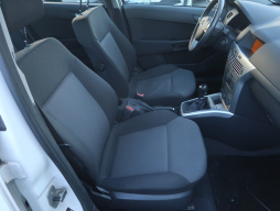 Opel Astra 2013