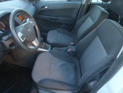 Opel Astra 2013