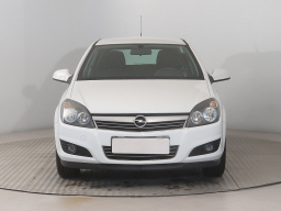 Opel Astra 2013