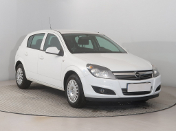 Opel Astra 2013