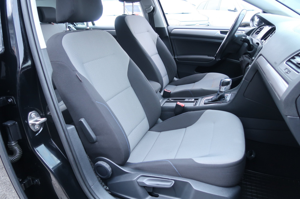 Volkswagen e-Golf
