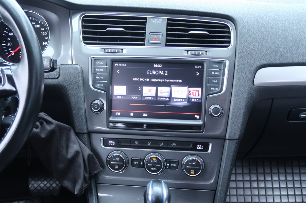 Volkswagen e-Golf