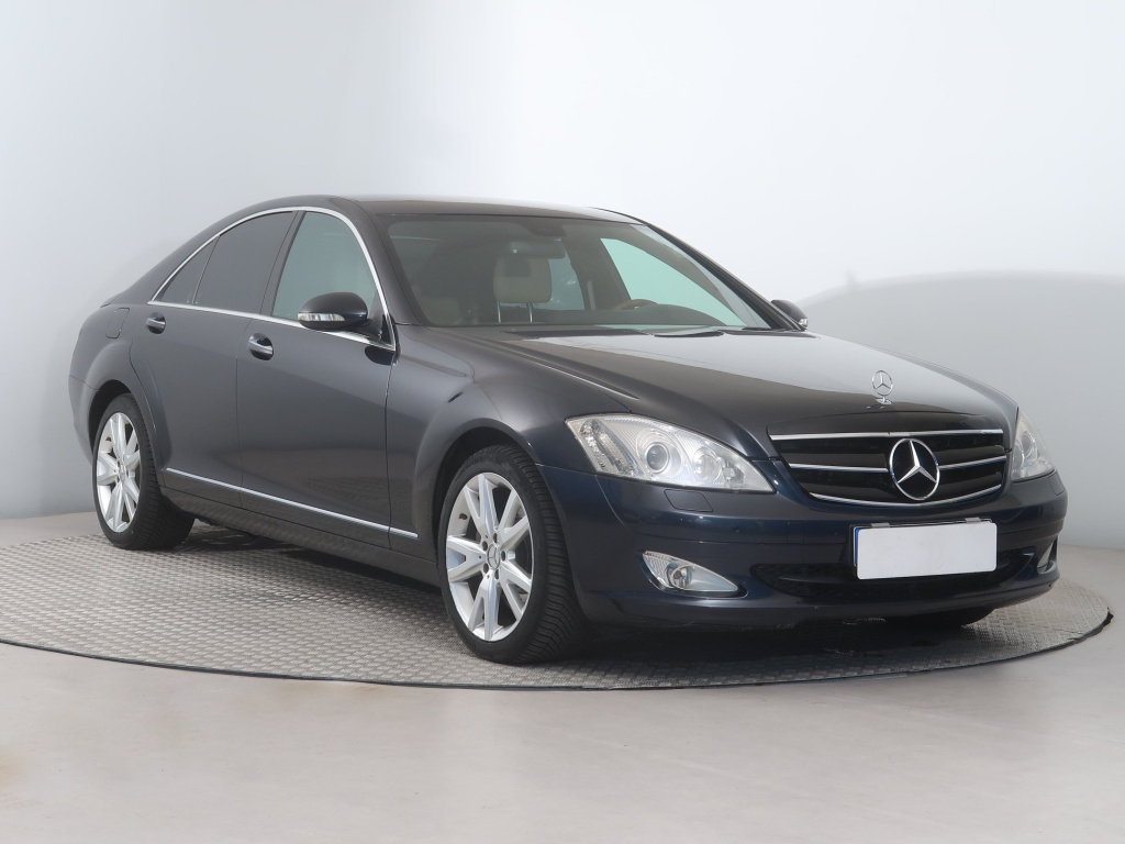 Mercedes-Benz S