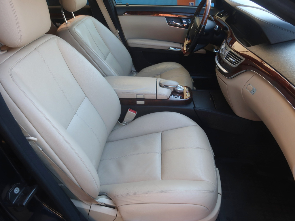 Mercedes-Benz S
