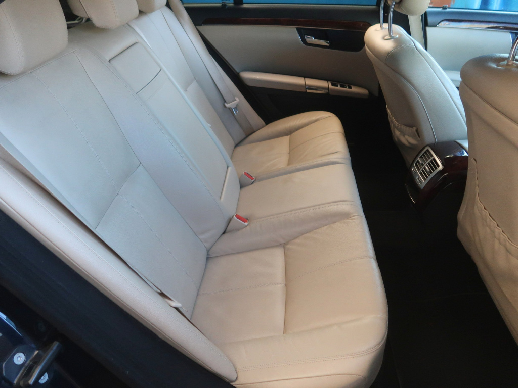 Mercedes-Benz S