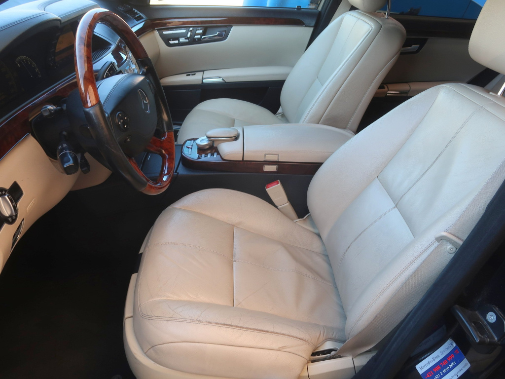 Mercedes-Benz S