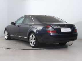 Mercedes-Benz S - 2008