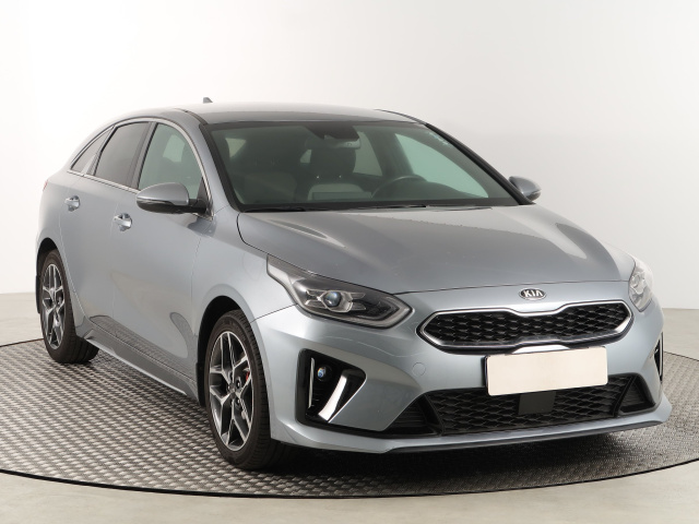 Kia ProCeed 2021