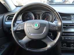 Škoda Superb 2010