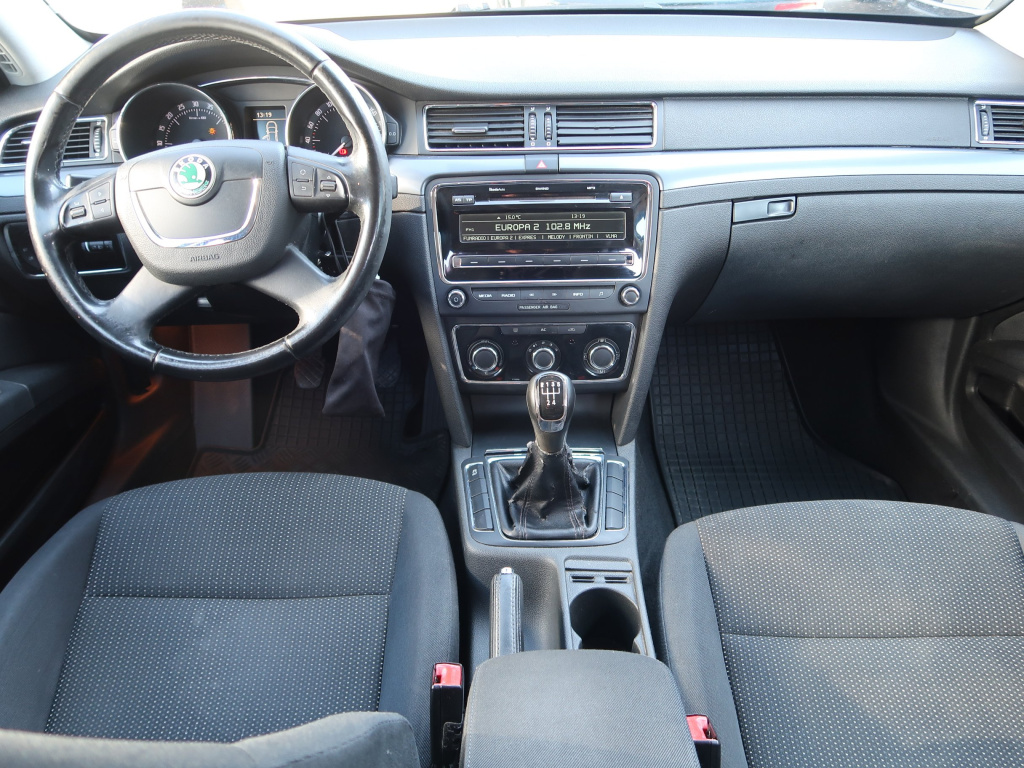 Škoda Superb