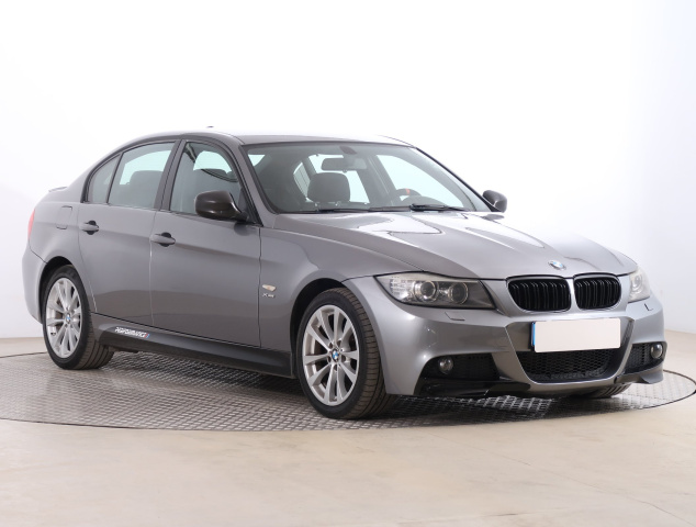 BMW 3 2011