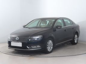 Volkswagen Passat - 2012