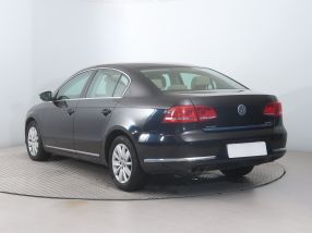 Volkswagen Passat - 2012