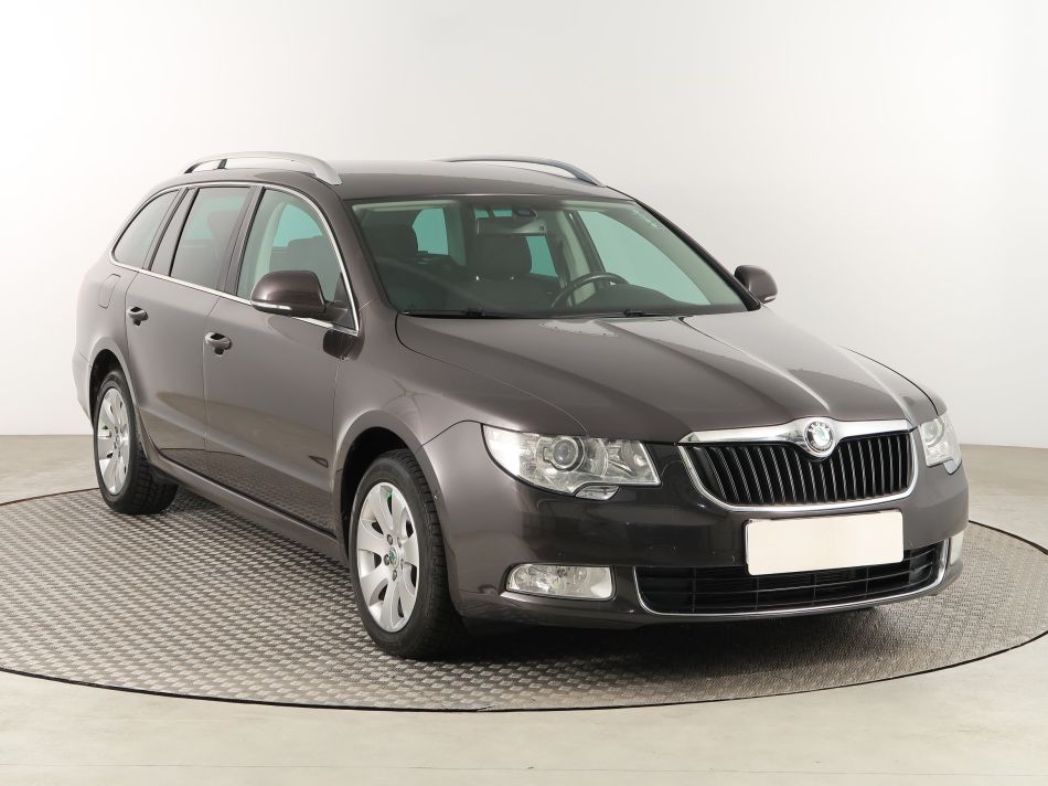 Skoda Superb - 2011