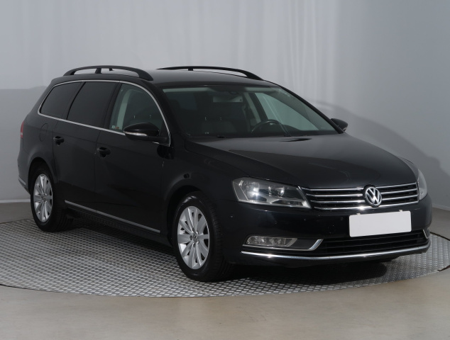 Volkswagen Passat, 2011