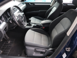 Škoda Superb 2012