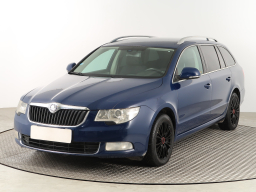 Škoda Superb 2012