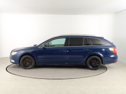 Škoda Superb 2012