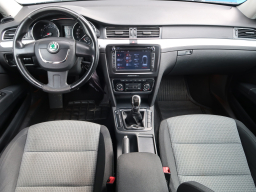 Škoda Superb 2012