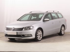 Volkswagen Passat - 2012