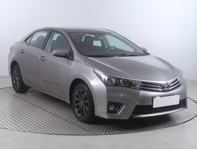 Toyota Corolla, 2015