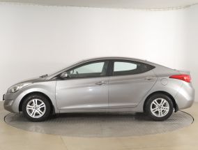 Hyundai Elantra - 2011