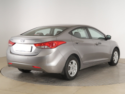Hyundai Elantra 2011
