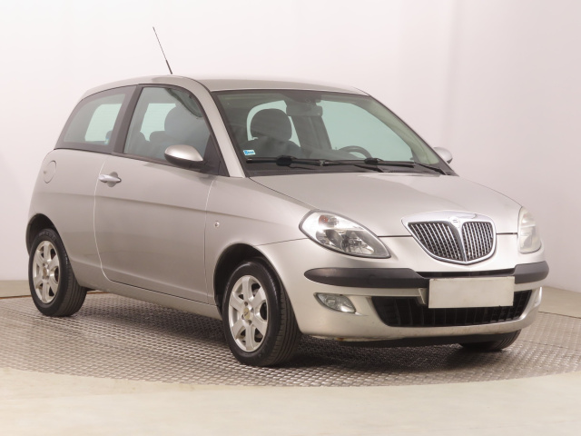 Lancia Ypsilon, 2004