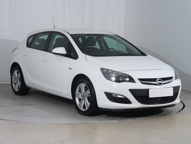 Opel Astra 2013