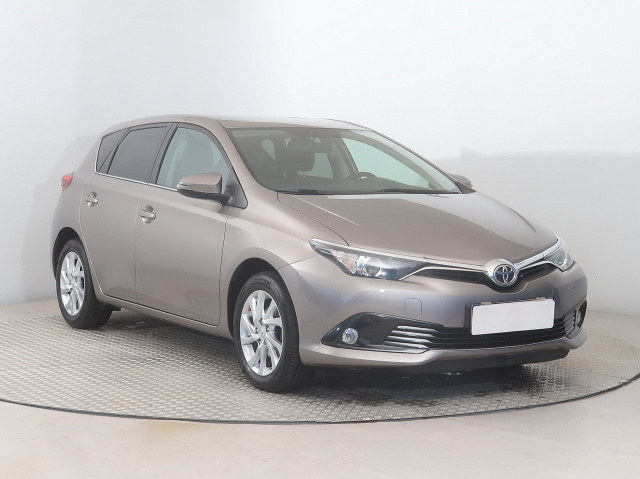 Toyota Auris 2016