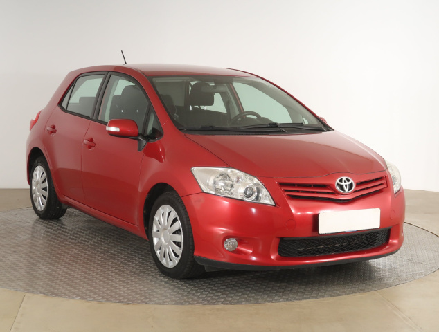 Toyota Auris 2012
