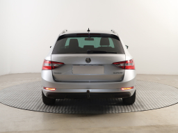 Škoda Superb 2015